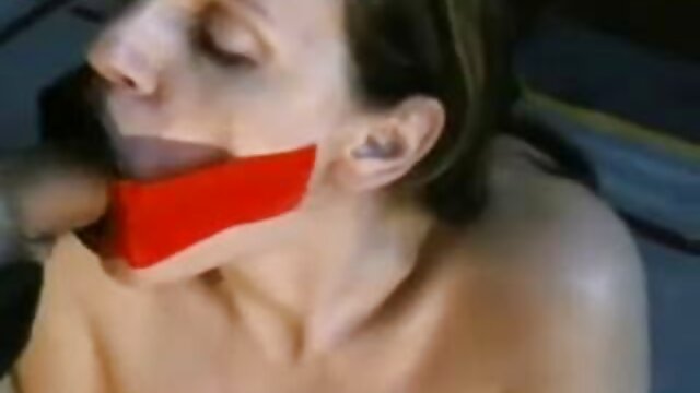 A kanos csajok, Allison Banks és Danni pornoszex Cole szopnak