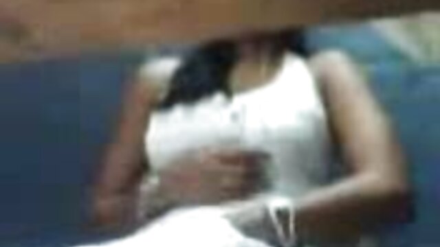 A kétségbeesett kapák porno film ingyen szopást adnak a sztriptíztáncosoknak