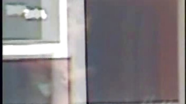 A zajos klubbuliból egy fantasztikus csoportos csaladi sex video szexparty lesz